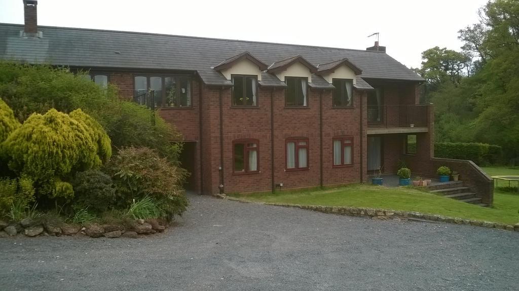 Lower Thornton Farm Exeter Buitenkant foto